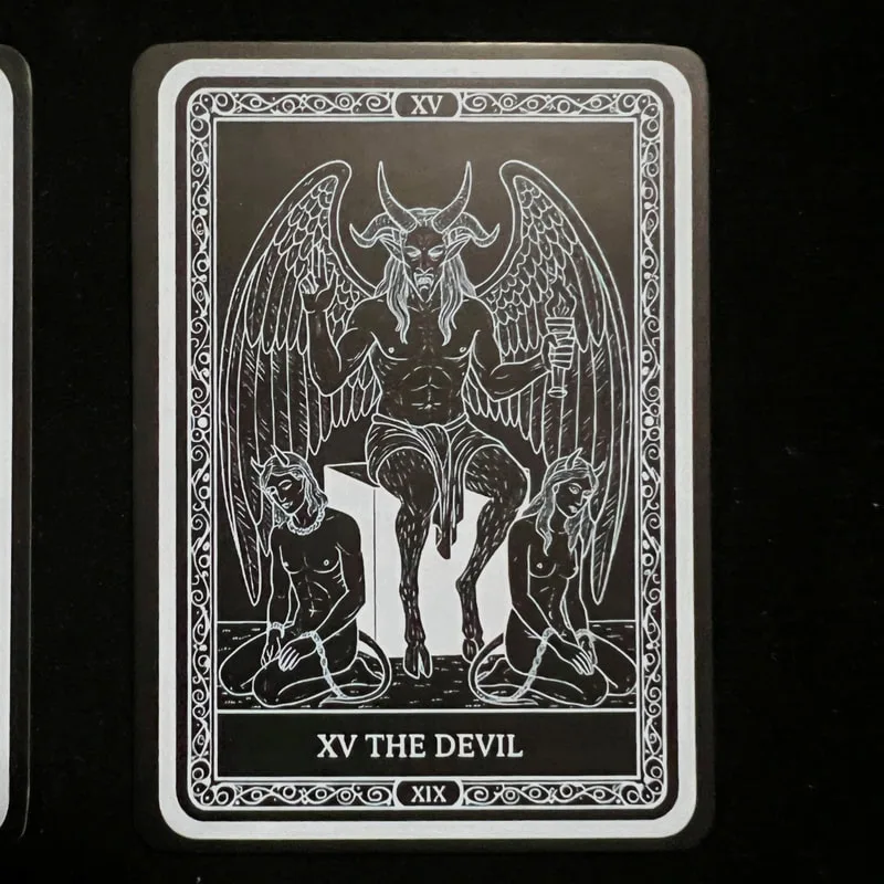 黑卡塔羅牌桌遊撲克遊戲卡牌彩色白墨印製